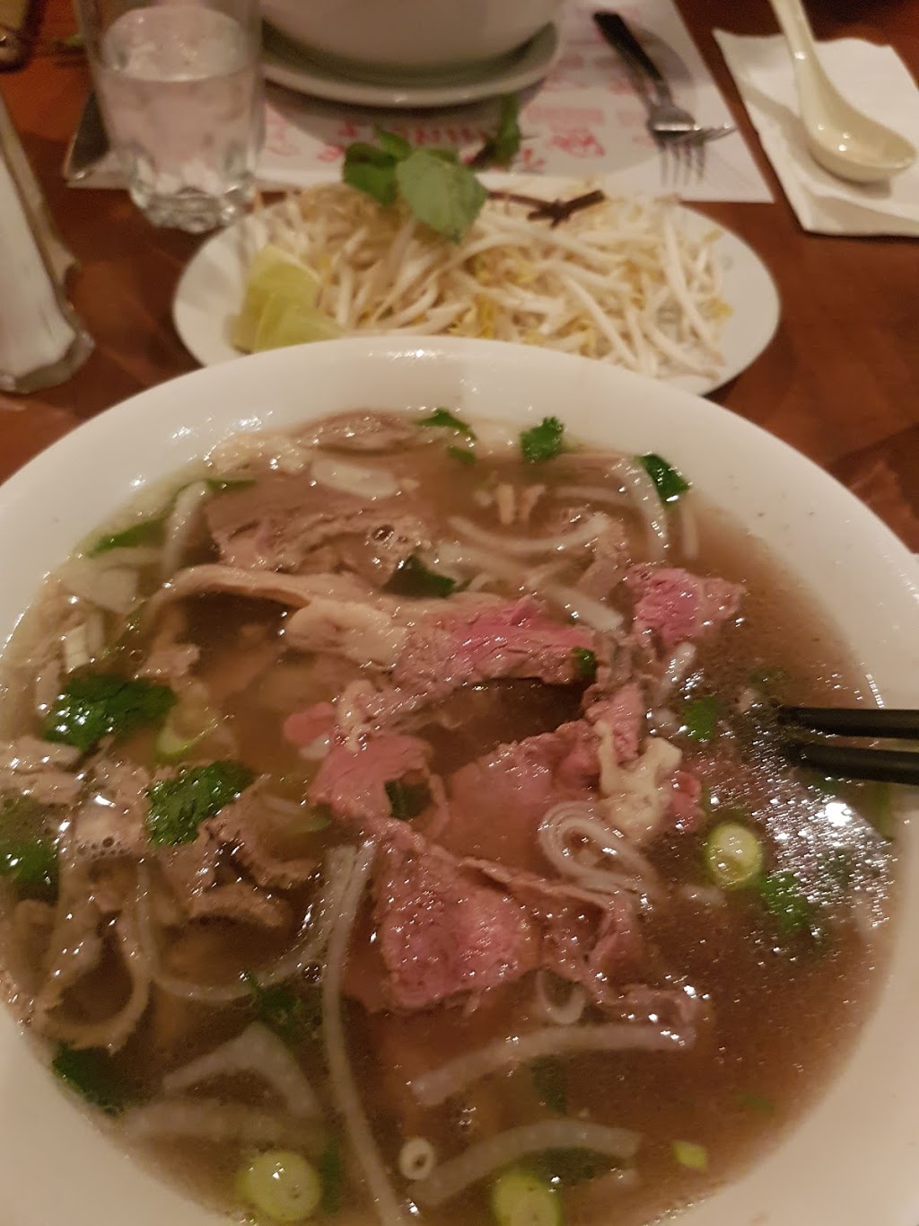 Restaurant Le Tonkin | 6542 Boul St-Laurent, Montréal, QC H2S 3C6, Canada | Phone: (514) 227-7221