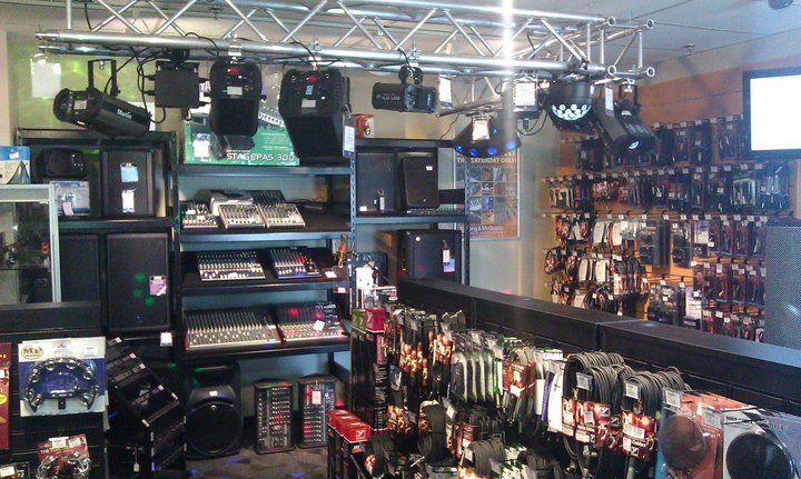 Long & McQuade Musical Instruments | 1717 Bedford Hwy, Bedford, NS B4A 3X1, Canada | Phone: (902) 496-6960