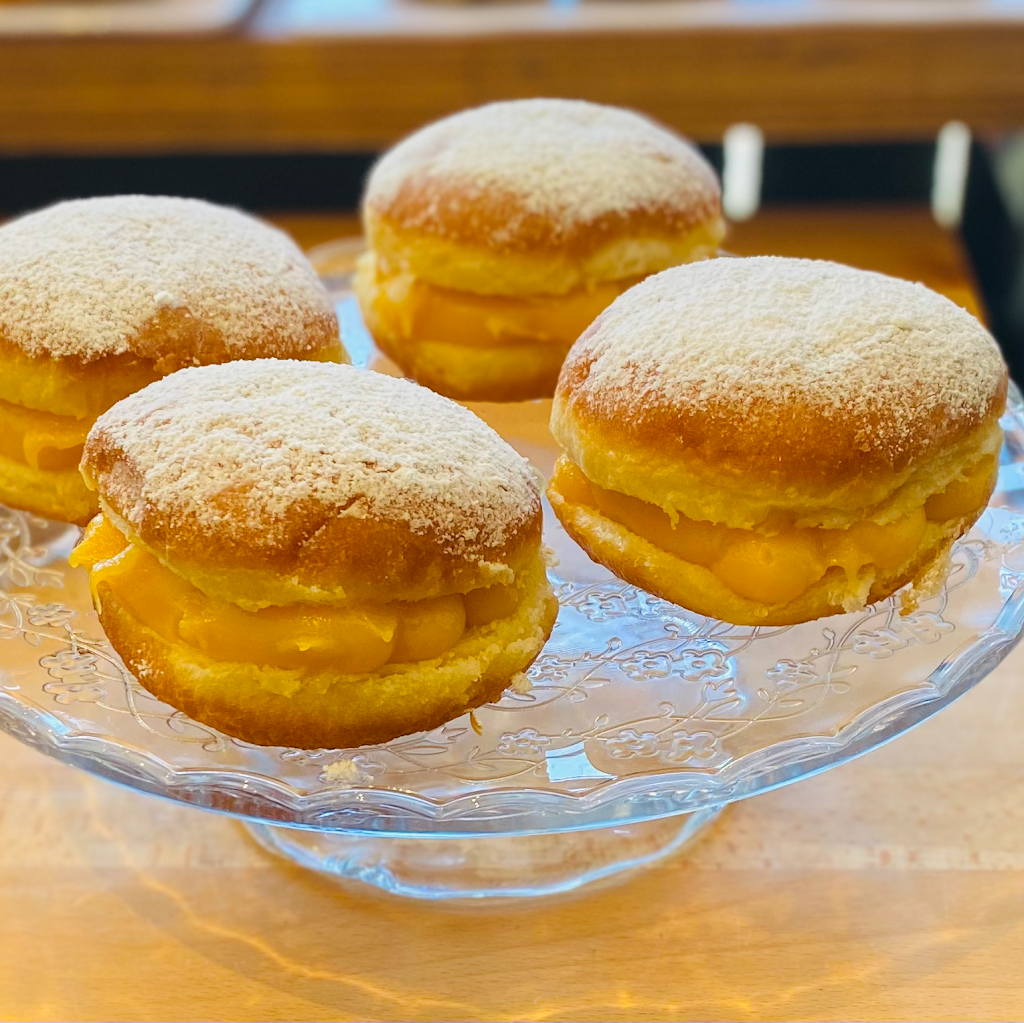 Santanas Bakehouse | 983 Dovercourt Rd, Toronto, ON M6H 2X6, Canada | Phone: (416) 551-3051