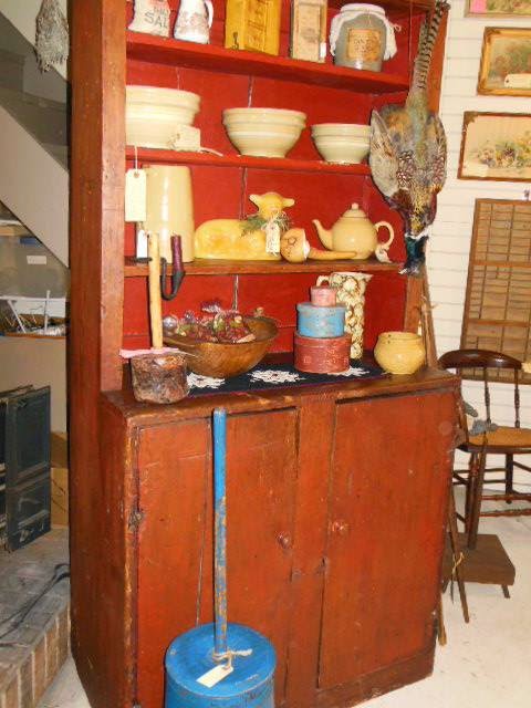 Gull Cottage Antiques, LLC | 2096 Lakeshore Rd, Applegate, MI 48401, USA | Phone: (810) 622-9883
