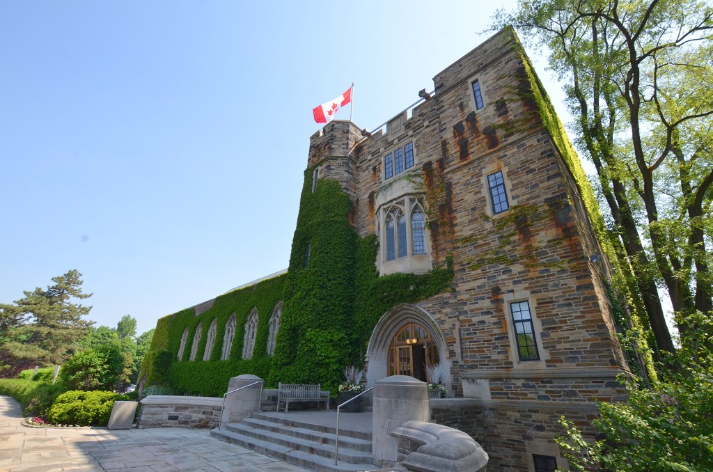 Havergal College | 1451 Avenue Rd, North York, ON M5N 2H9, Canada | Phone: (416) 483-3843