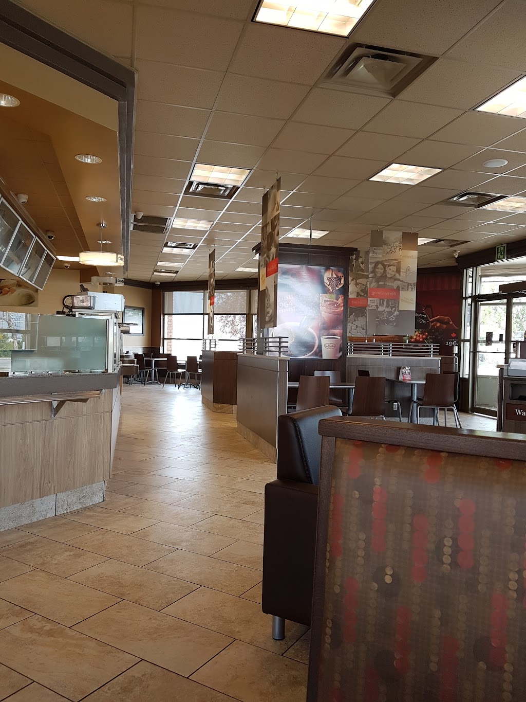 Tim Hortons | 3224 Hawthorne Rd, Ottawa, ON K1G 3V9, Canada | Phone: (613) 733-1555