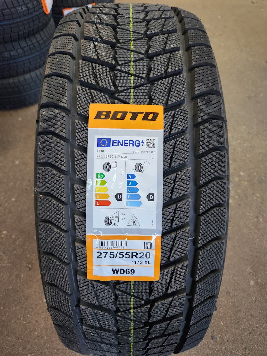 Movana Tire & Supply Inc. | 319 14th St, New Westminster, BC V3M 5T2, Canada | Phone: (604) 522-0678