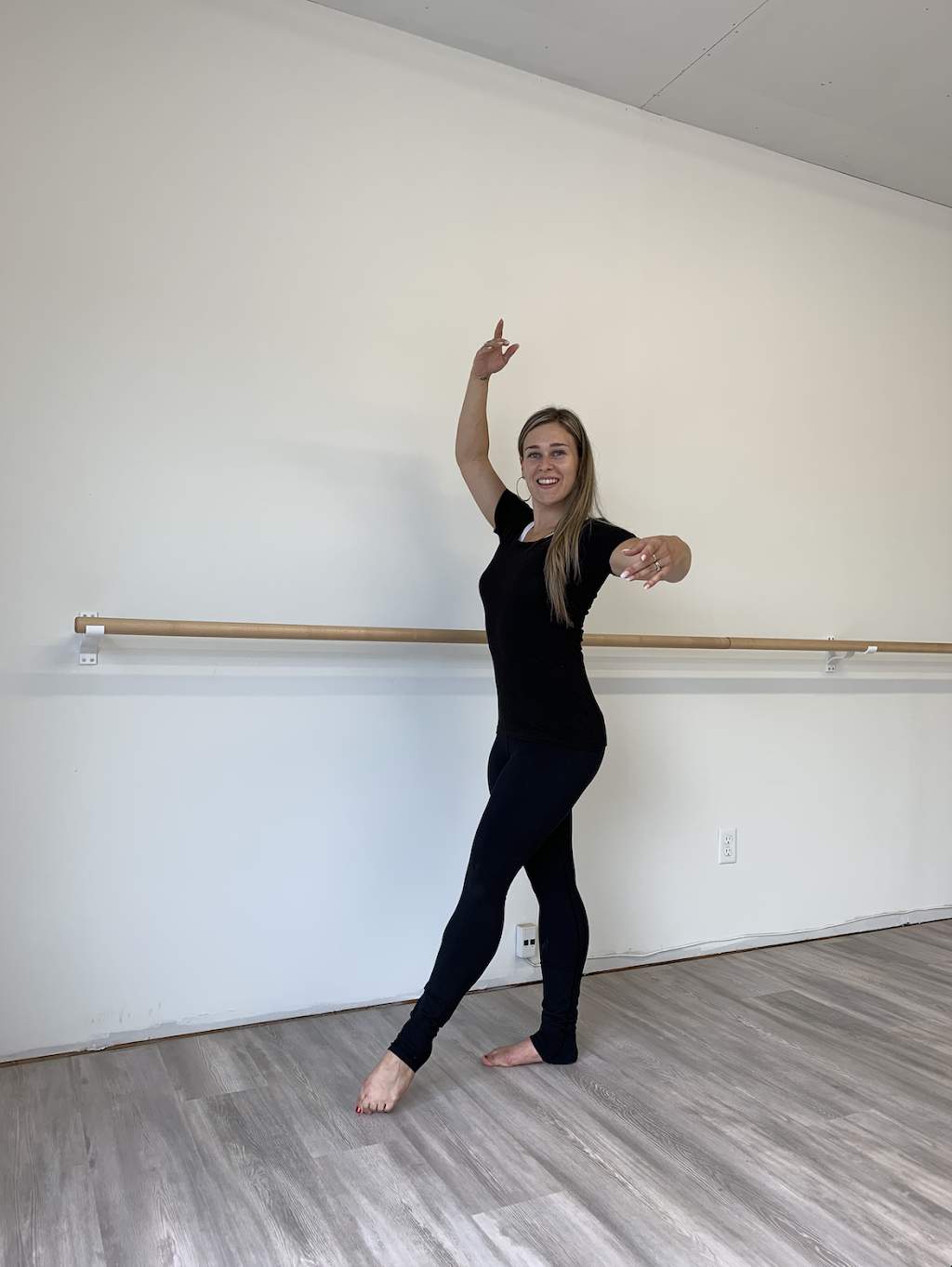 AcroPark - Pole & Aerial Circus Studio | 3650 Boulevard de la Cité-des-Jeunes #103, Vaudreuil-Dorion, QC J7V 8P2, Canada | Phone: (514) 910-8234