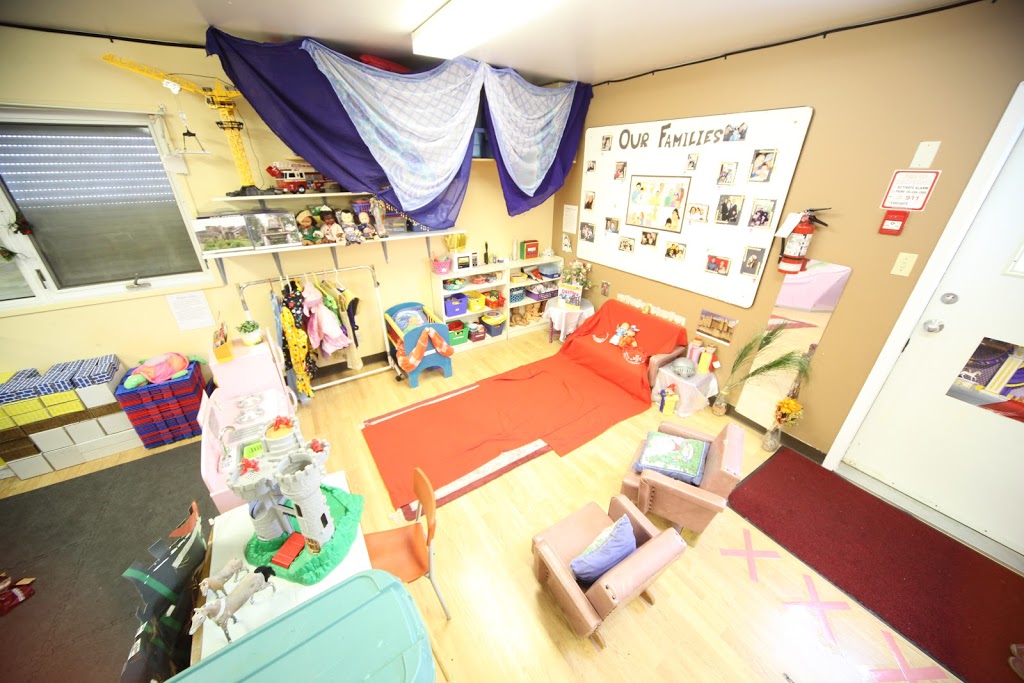 Rainbow Daycare | 450 Woodvale Road East NW, Edmonton, AB T6L 6G5, Canada | Phone: (780) 461-8208