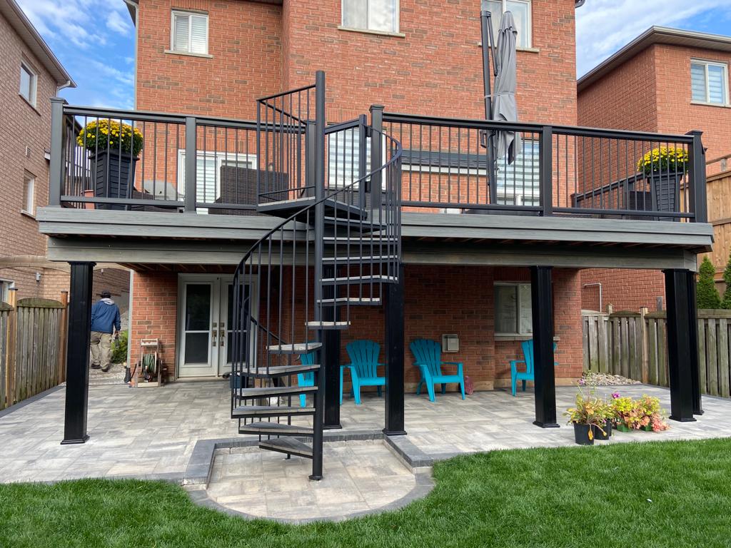 Simply Decks | 4100 Ponytrail Dr, Mississauga, ON L4W 2Y1, Canada | Phone: (647) 914-3780