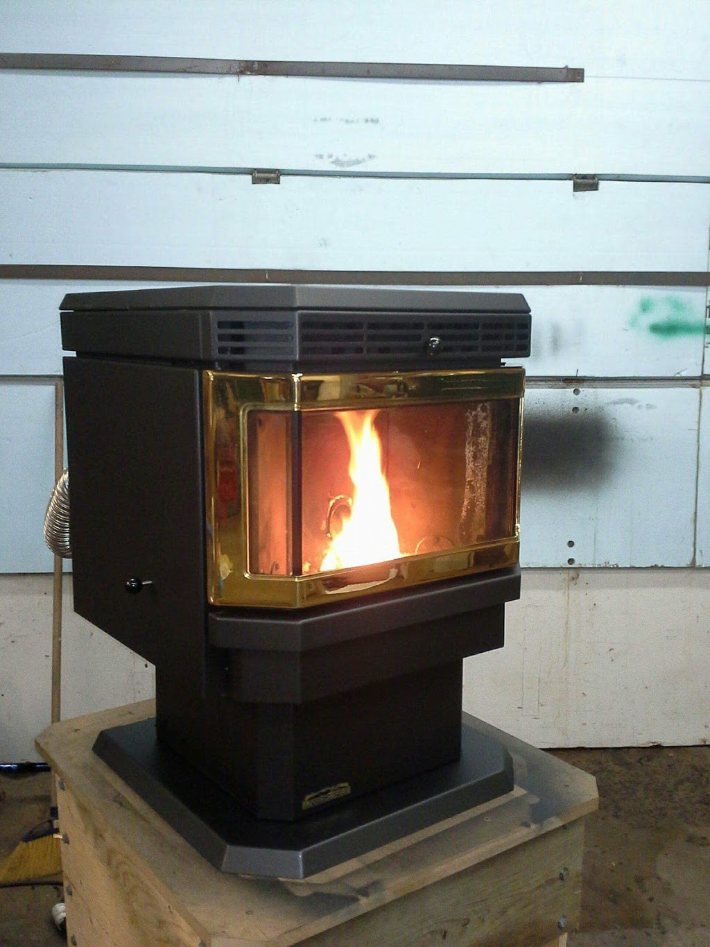 Pellet Stoves Halifax | 96 Brennans Rd, Prospect Bay, NS B3T 2A2, Canada | Phone: (902) 452-9257