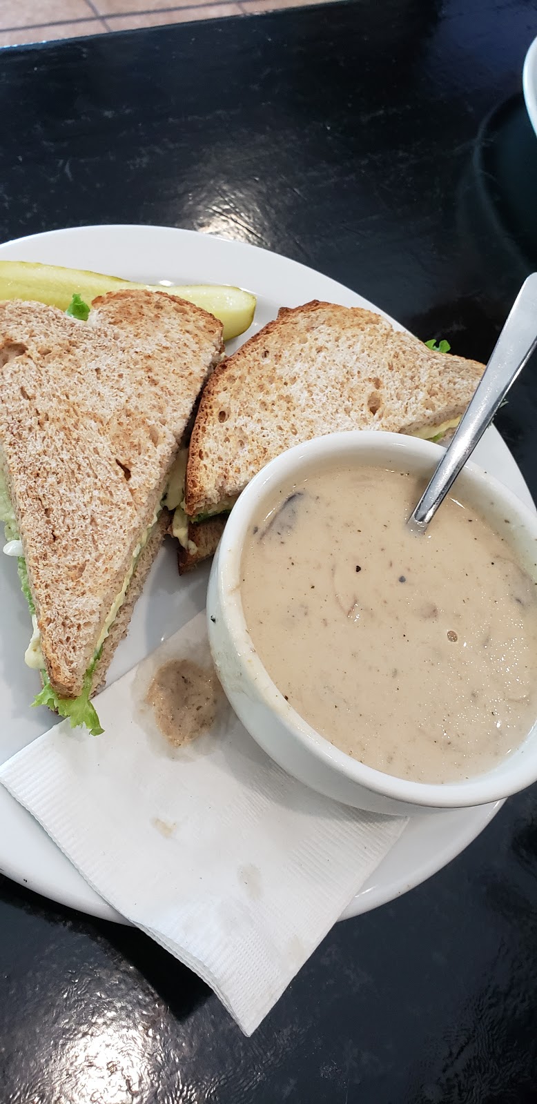 Yecks Station 11 | 78 Erie St S, Ridgetown, ON N0P 2C0, Canada | Phone: (519) 674-0011
