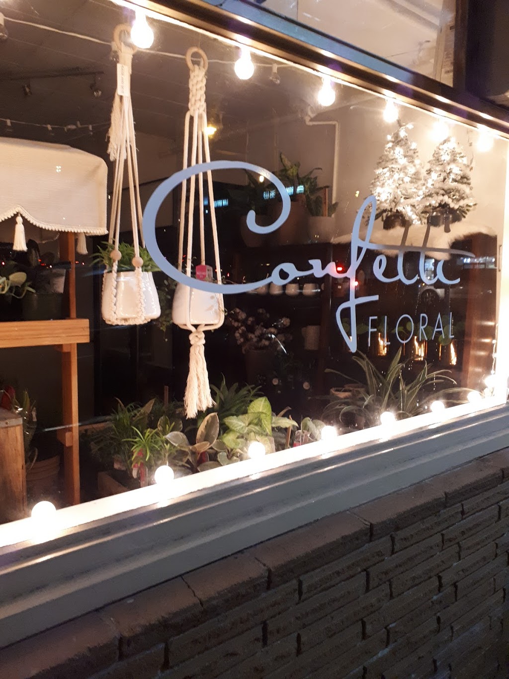 Confetti Floral Design | 2613 Pauline St, Abbotsford, BC V2S 3S2, Canada | Phone: (604) 615-6335