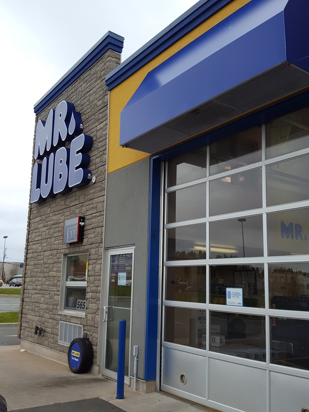 Mr. Lube | 565 Portland St, Dartmouth, NS B2Y 4B1, Canada | Phone: (902) 464-5823