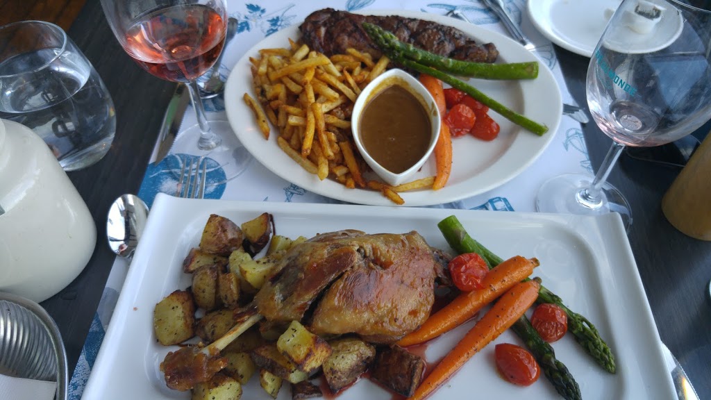 Le Café du Monde | 84 Rue Dalhousie, Québec, QC G1K 8M5, Canada | Phone: (418) 692-4455