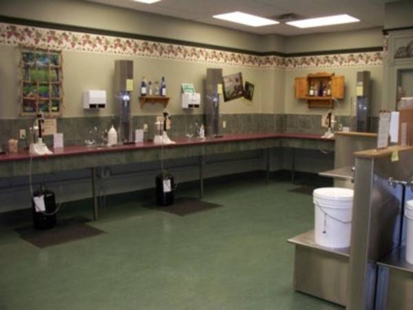 DeFalcos For Brewers & Winemakers | 957 Gladstone Ave, Ottawa, ON K1Y 3E5, Canada | Phone: (613) 722-9945