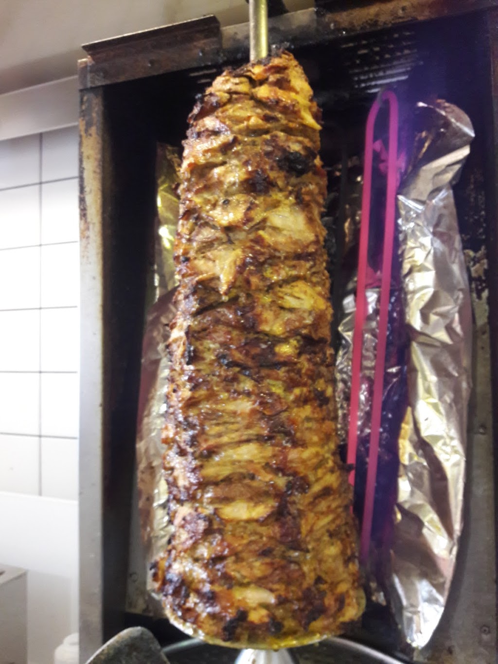 Donair city gyros | 22329 Dewdney Trunk Rd, Maple Ridge, BC V2X 3J3, Canada | Phone: (604) 466-8840