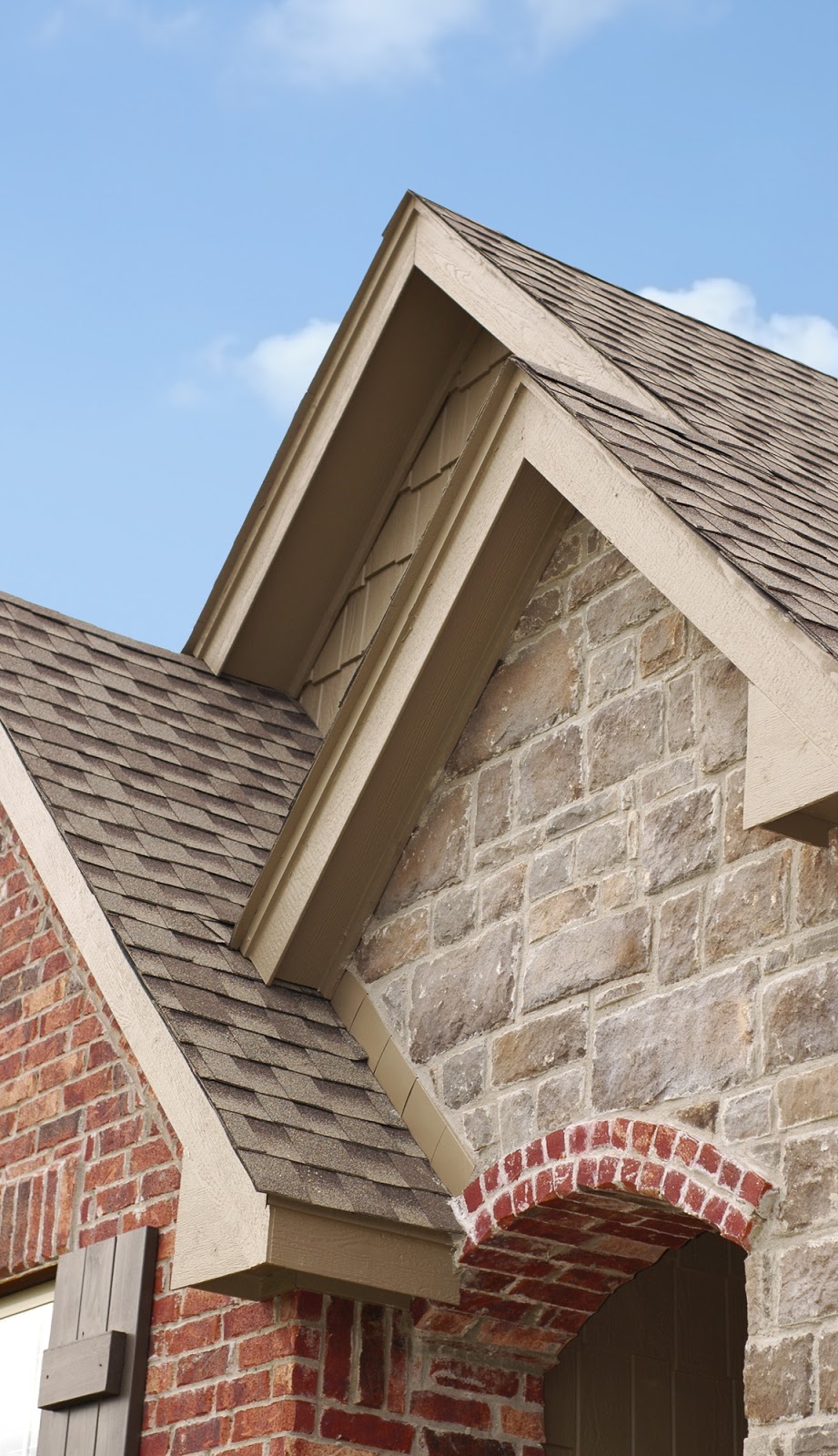 Roofing Peterborough | 899 Clonsilla Ave Unit 308, Peterborough, ON K9J 7G9, Canada | Phone: (249) 494-0883