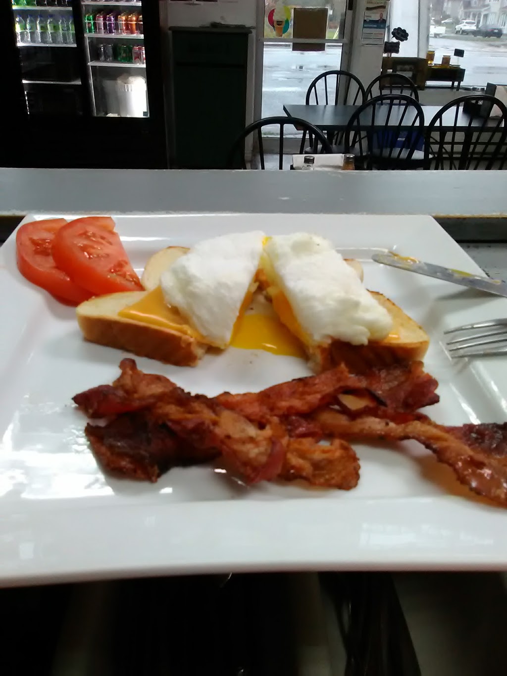 Resto Les Petits Delices | Saint-Alexandre, QC J0J 1S0, Canada | Phone: (438) 498-3354