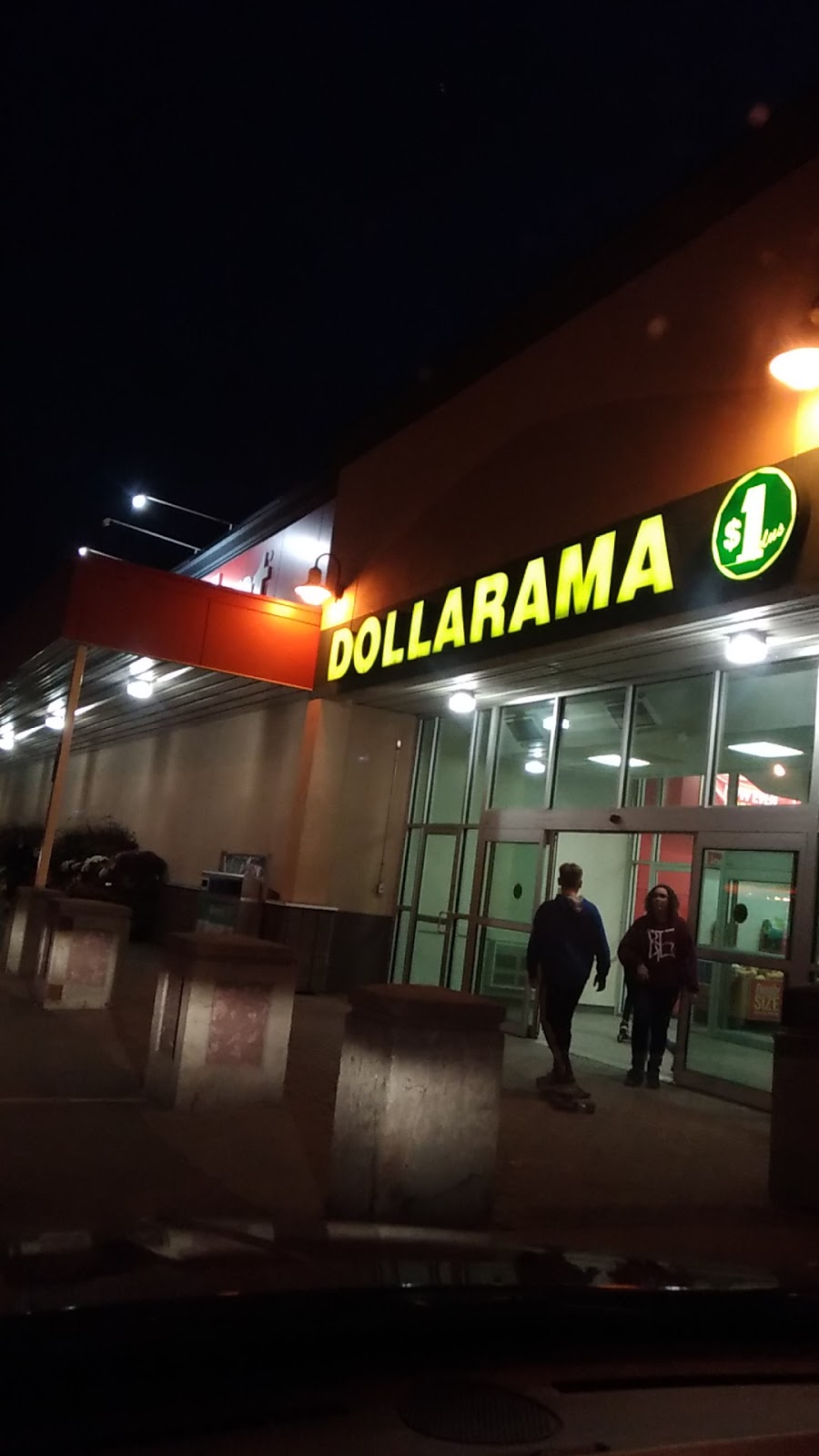 Dollarama | 348 McCarthy Blvd, Regina, SK S4R 7M2, Canada | Phone: (306) 924-1932