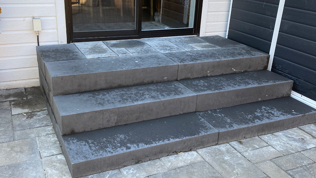 Pavé Uni Versatile | 1040 34e Avenue, LaSalle, QC H8P 3A2, Canada | Phone: (514) 829-0097