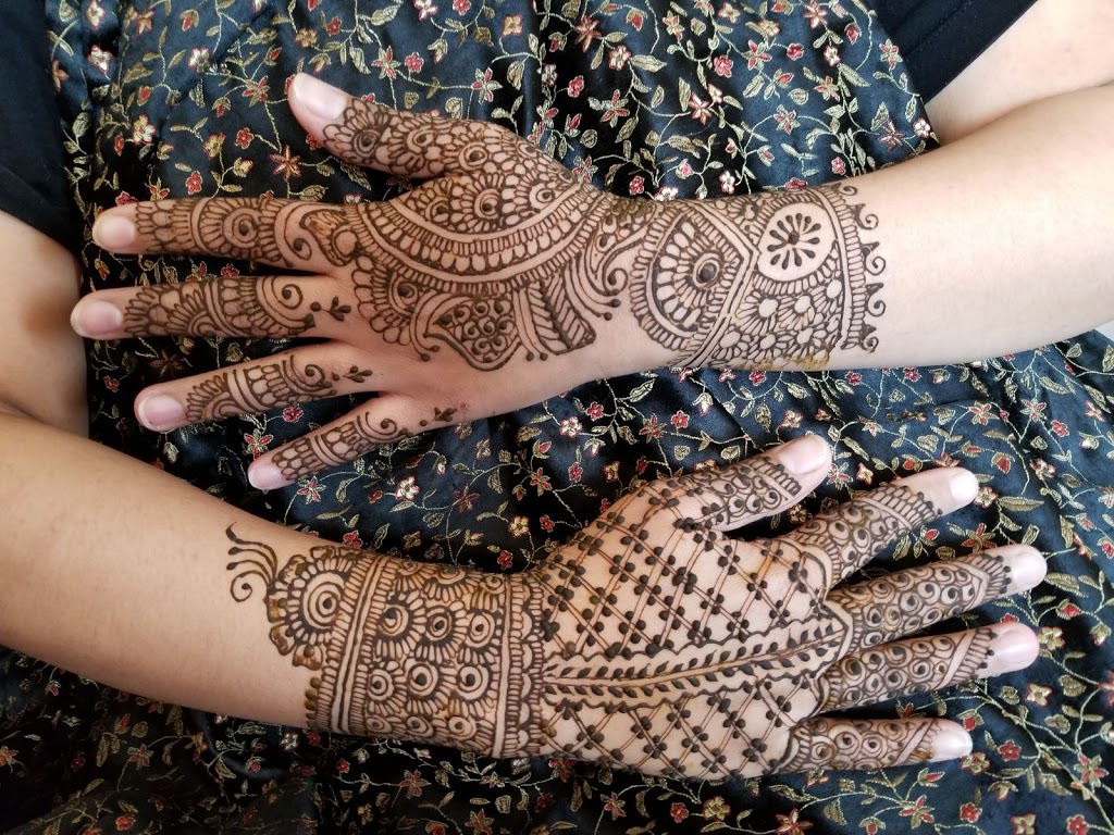 Naz e henna | Tianalee Crescent, Brampton, ON L7A 2X4, Canada | Phone: (647) 317-6757