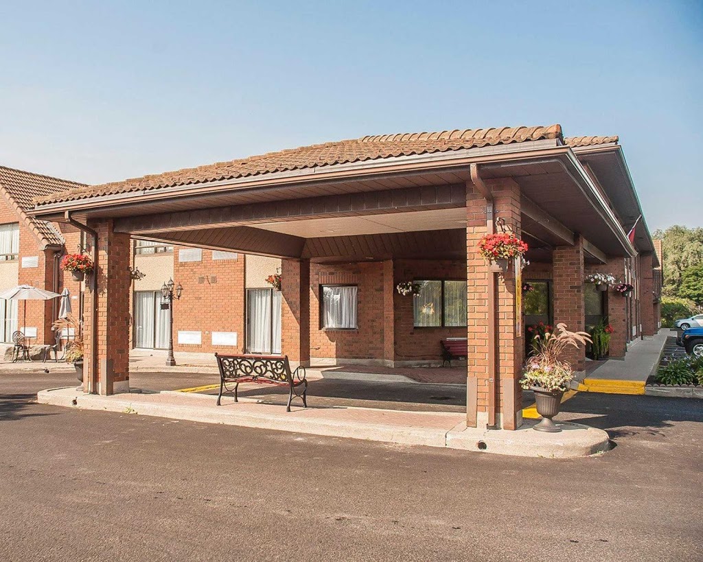 Comfort Inn Orillia | 75 Progress Dr, Orillia, ON L3V 6H1, Canada | Phone: (705) 327-7744