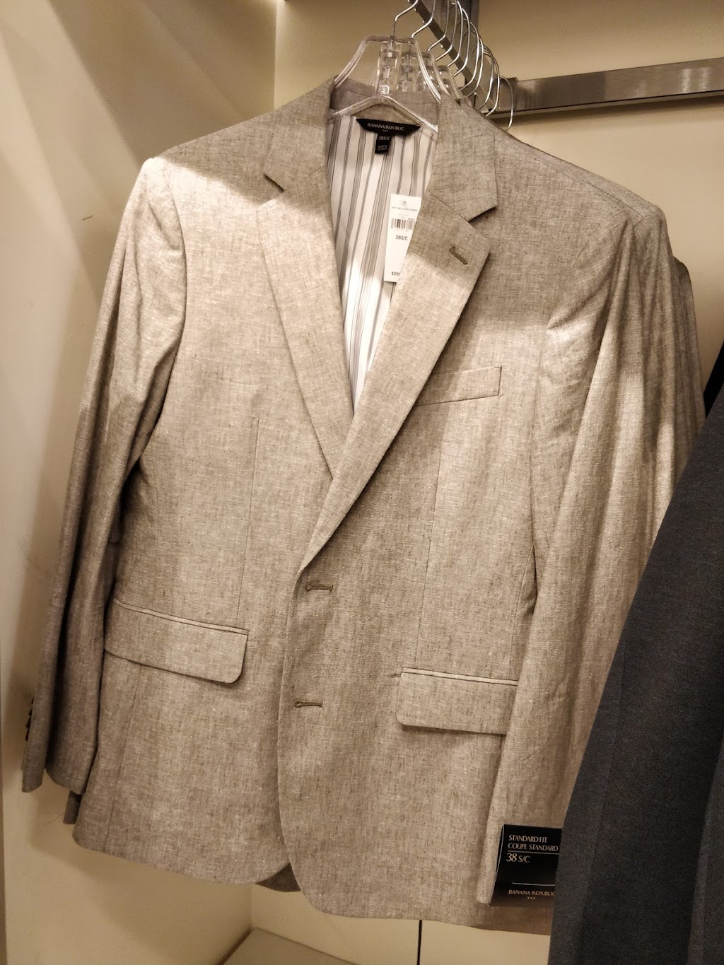Banana Republic Factory Store | 1970 St Clair Ave W UNIT 205, Toronto, ON M6N 0A3, Canada | Phone: (416) 766-2652