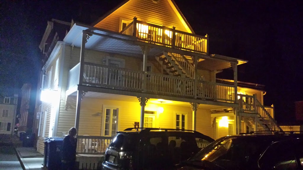 Le Gite du Huard | 42 Rue Saint Louis, Trois-Rivières, QC G9A 1T5, Canada | Phone: (819) 375-8771