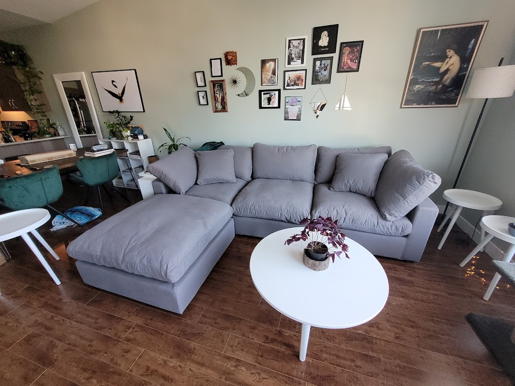 CouchHaus | 8161 201 St #8, Langley Twp, BC V2Y 4J1, Canada | Phone: (604) 330-1855