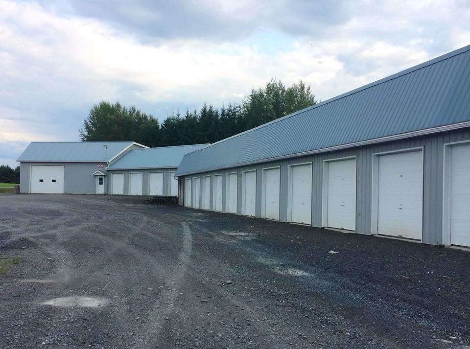Entrepots Sartigan | 700, 1ere, Prom. Sartigan, Saint-Georges, QC G5Y 5B8, Canada | Phone: (418) 222-3353