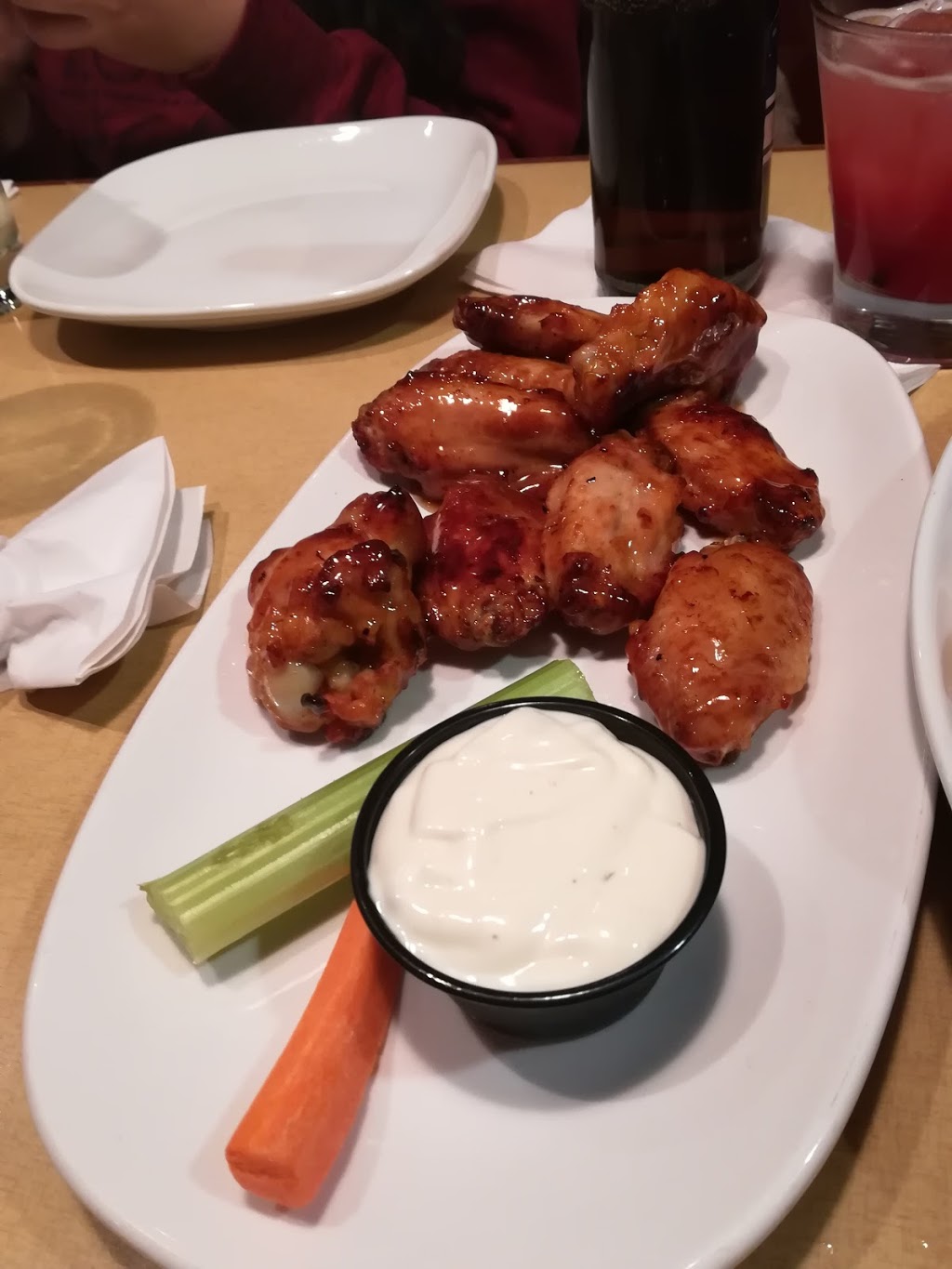 Boston Pizza | 12286 Symons Valley Rd NW, Calgary, AB T2P 0A3, Canada | Phone: (403) 457-1515