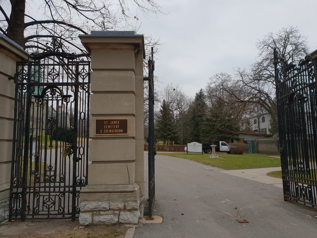 Saint James Cemetery | 635 Parliament St, Toronto, ON M4X 1R1, Canada | Phone: (416) 964-9194