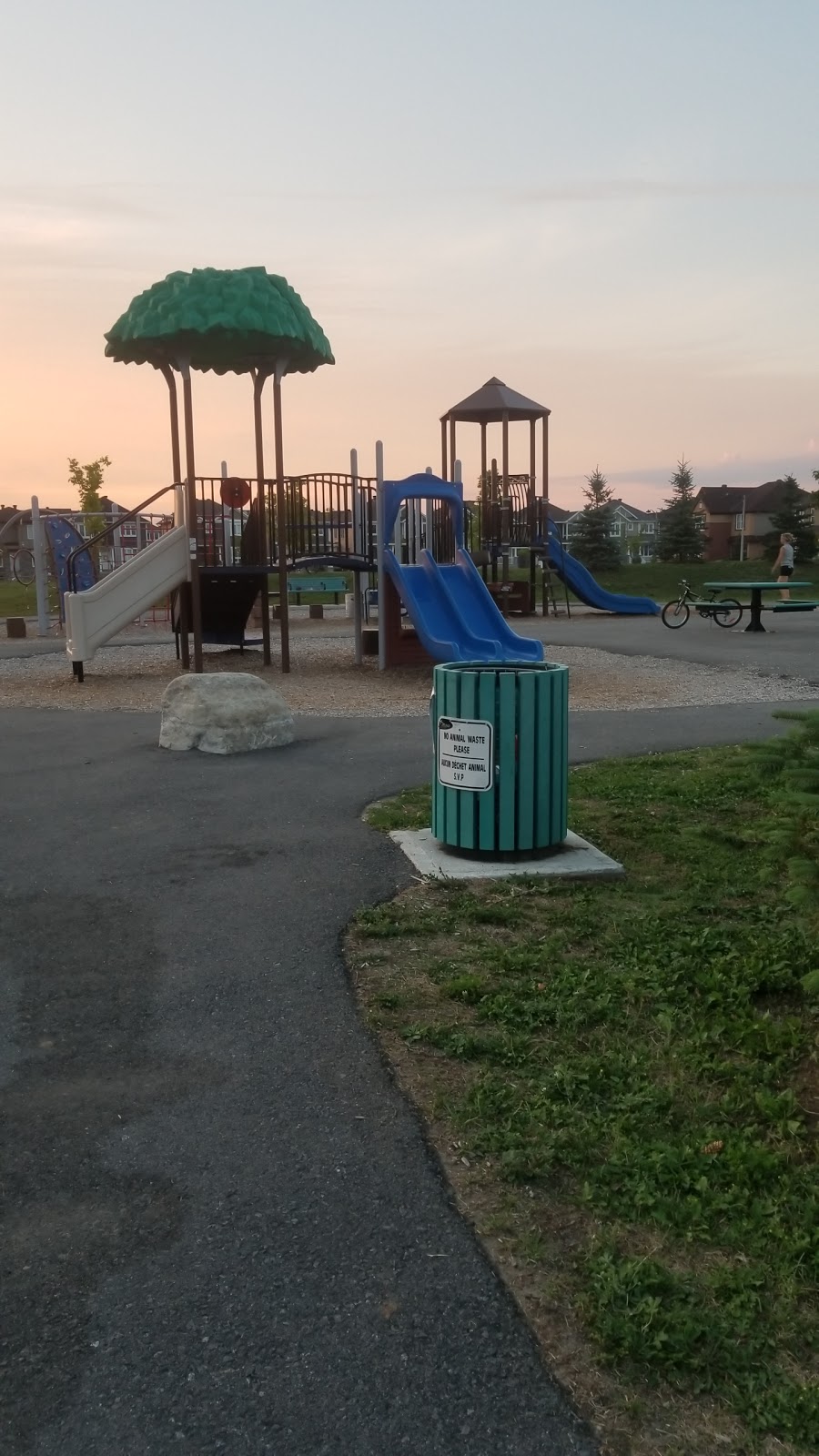 Watershield Park | 125 Watershield Ridge, Nepean, ON K2J 5A3, Canada | Phone: (613) 832-1852