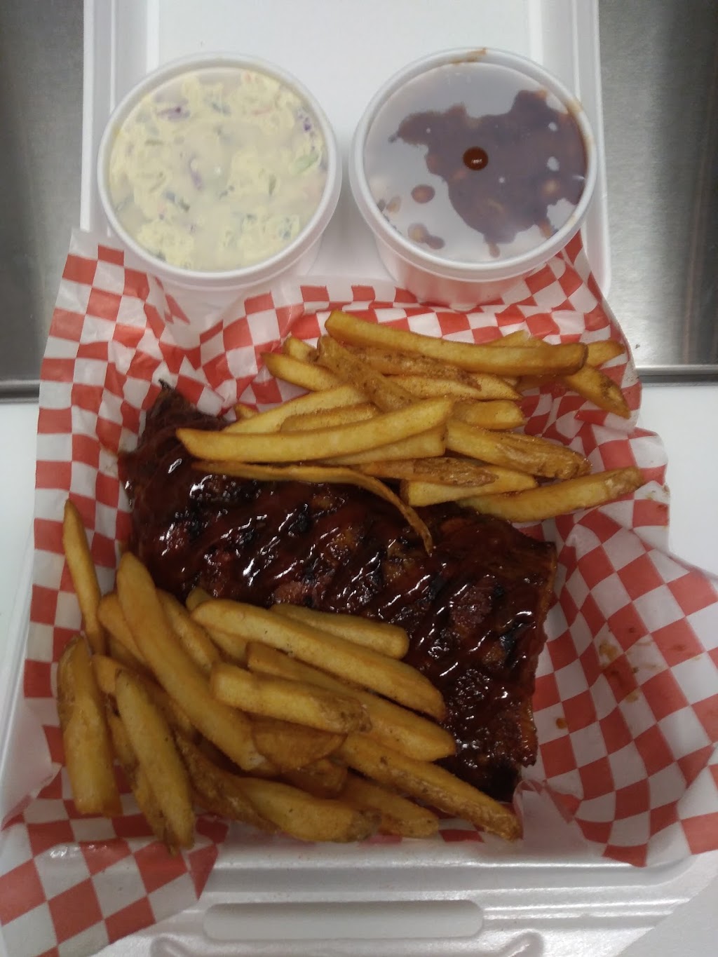 Stone City BBQ | 752, 15, Kingston, ON K7L 4V3, Canada | Phone: (613) 507-5526