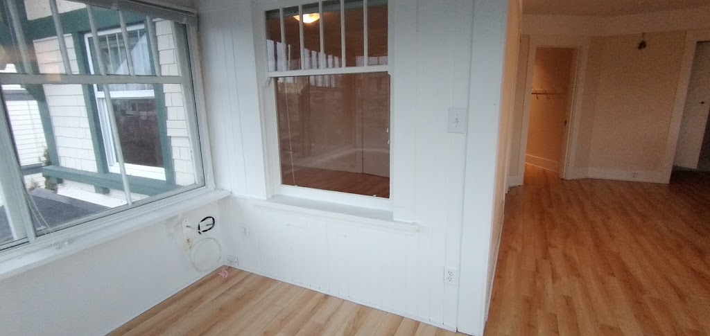 Burley Cleaning | 785 Lampson St, Esquimalt, BC V9A 6A9, Canada | Phone: (778) 430-0303