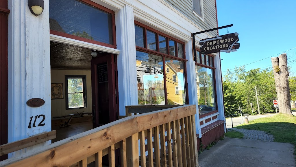 The Tin Roof Distillery | 15 Lincoln St, Lunenburg, NS B0J 2C0, Canada | Phone: (902) 237-2266
