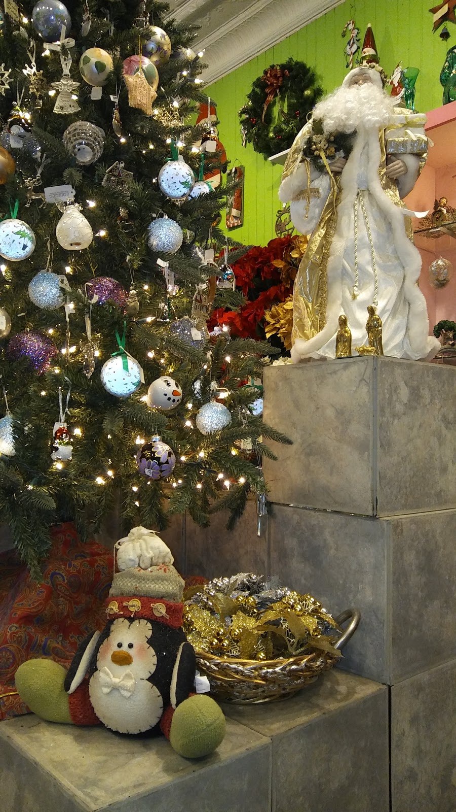 Sherwood Florist | 458 Oliver St, North Tonawanda, NY 14120, USA | Phone: (716) 693-5356