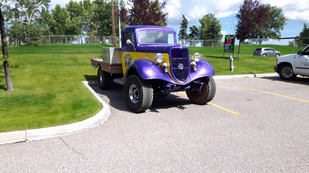 Wolseley | McCall Lake, 1691 32 Ave NE, Calgary, AB T2E 7Z5, Canada | Phone: (403) 250-9590