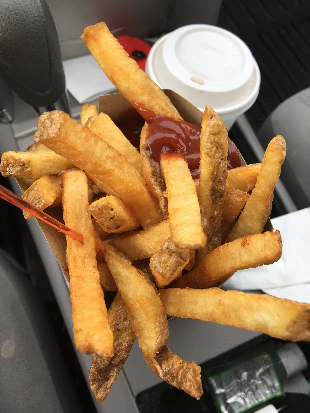 Tonys Chip Wagon | 6137 Perth St, Richmond, ON K0A 2Z0, Canada | Phone: (613) 838-2118