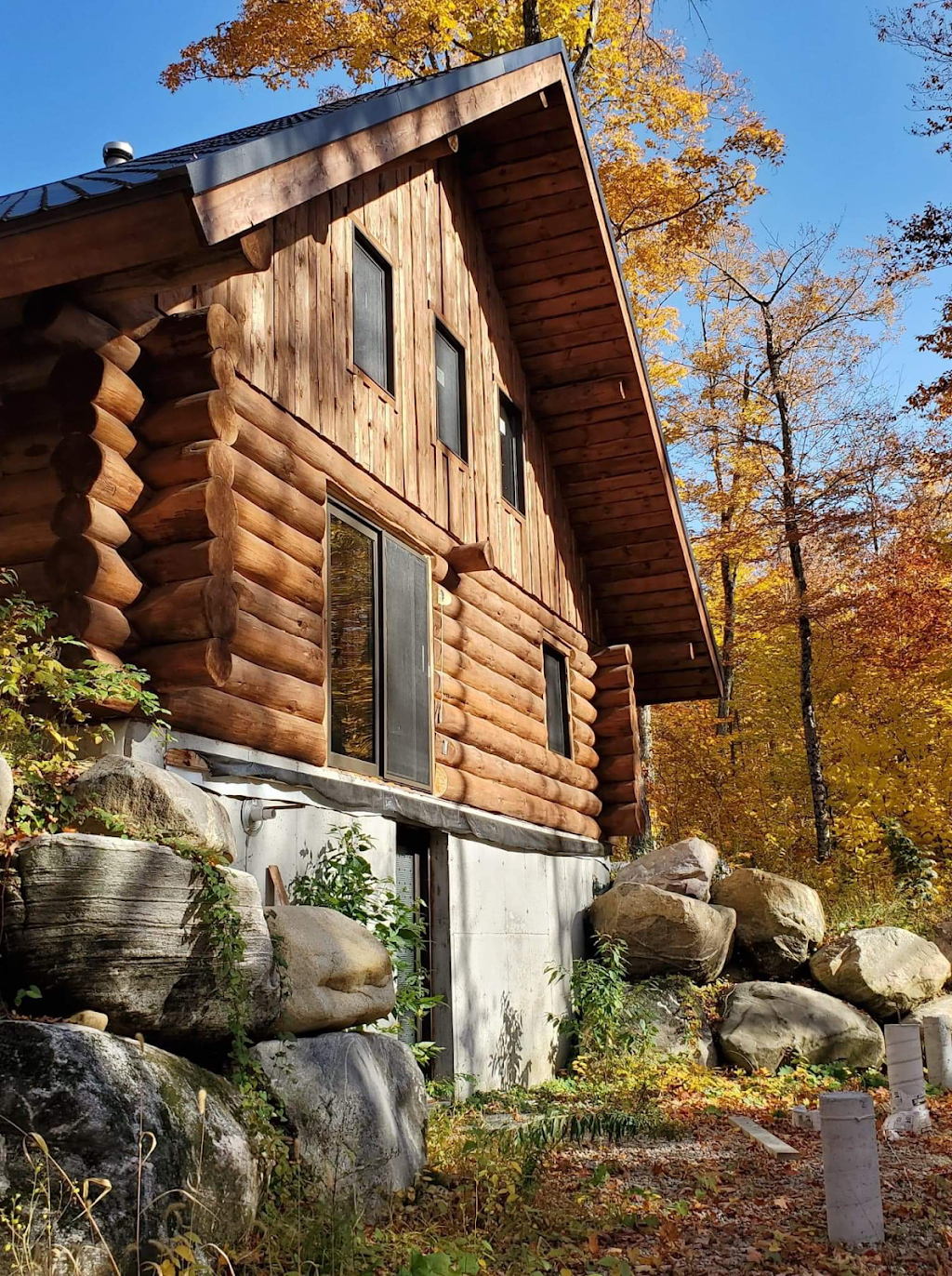 Construction de Chalets bois rond Paul Imhof | 930 Rue Principale, Saint-Stanislas-de-Champlain, QC G0X 3E0, Canada | Phone: (819) 383-1897