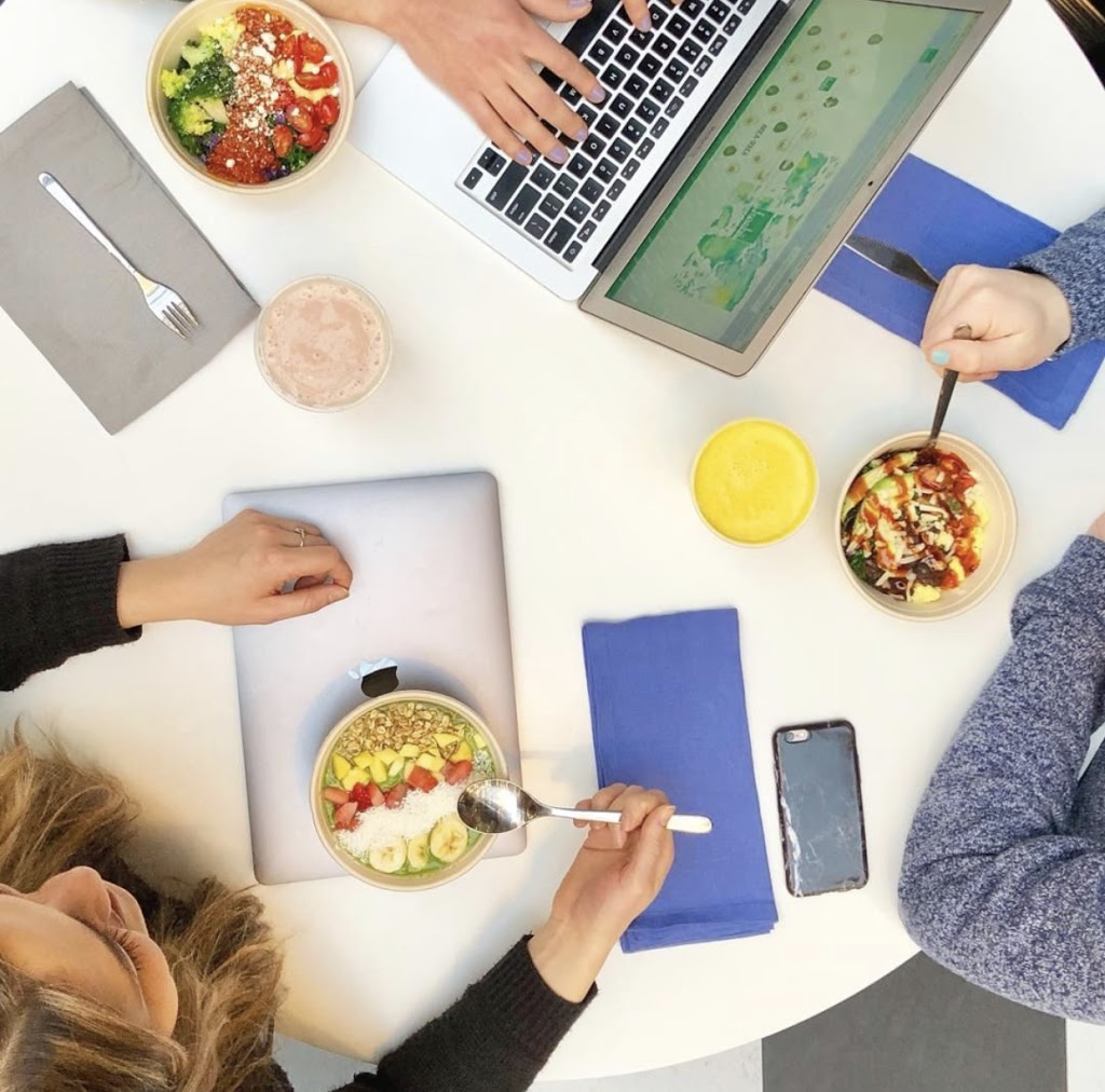 Freshii | 1122 Henderson Hwy, Winnipeg, MB R2G 1L1, Canada | Phone: (204) 515-0982