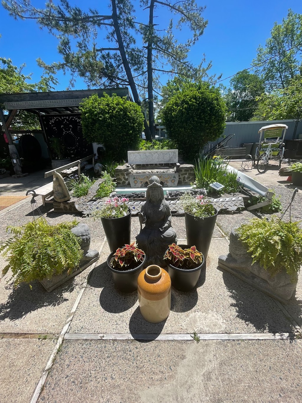 Far-Fetched Antique & Art Gallery | 218 St George St, Annapolis Royal, NS B0S 1A0, Canada | Phone: (902) 532-0179