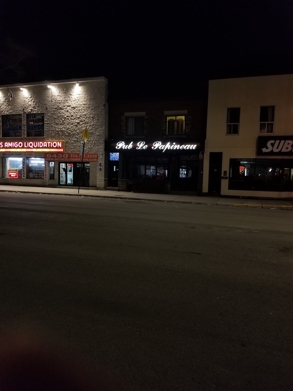 Pub Le Papineau | 6442 Av. Papineau, Montréal, QC H2G 2W9, Canada | Phone: (514) 903-1585