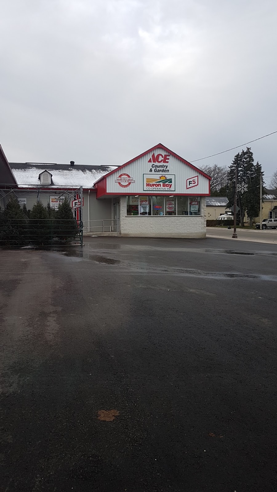 Huron Bay Co-Operative Inc. Teeswater Branch | 29 Clinton St S, Teeswater, ON N0G 2S0, Canada | Phone: (519) 392-0090