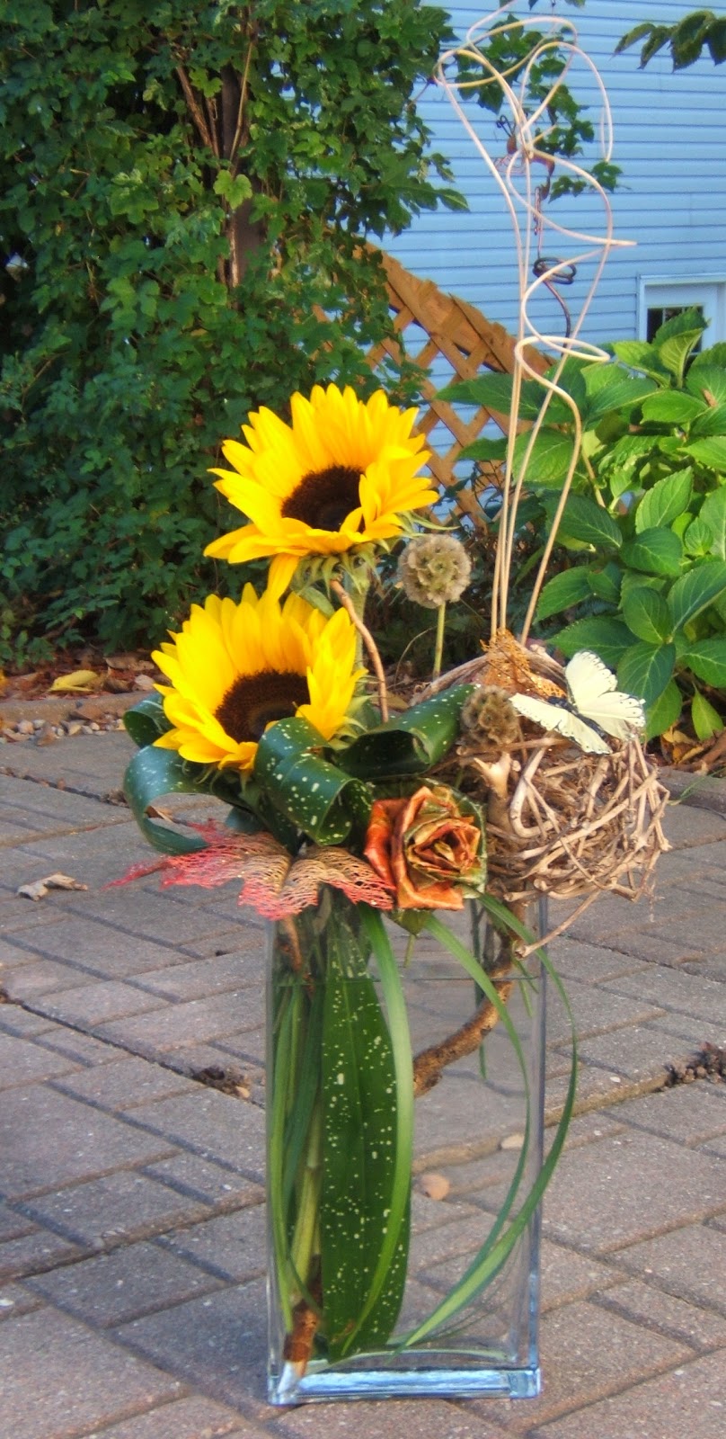 Awesome-Blossoms | 182 Merritt St, Ingersoll, ON N5C 3A3, Canada | Phone: (519) 425-0512