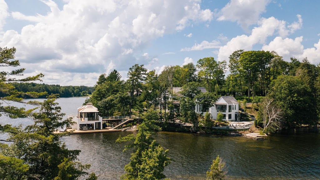 Muskoka Living Interiors | 3655 Muskoka District Road 118 West, Port Carling, ON P0B 1J0, Canada | Phone: (705) 765-6840