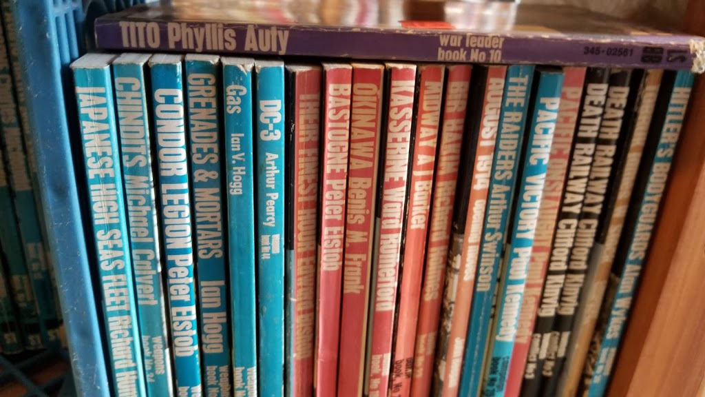 Old Favorites Bookshop Ltd | 132 ON-7, Locust Hill, ON L0H 1J0, Canada | Phone: (905) 294-3865