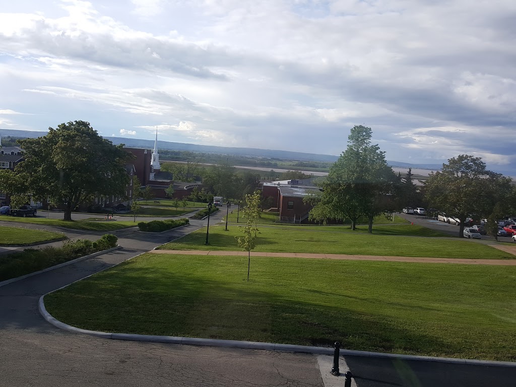 Acadia University | 15 University Ave, Wolfville, NS B4P 2R6, Canada | Phone: (902) 542-2201