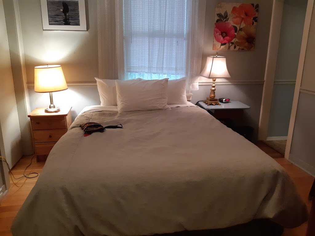 Heriot Bay Inn | 673 Hotel Rd, Heriot Bay, BC V0P 1H0, Canada | Phone: (250) 285-3322