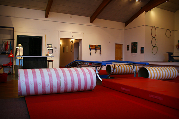 Flip ~ School Circus ~ Circus School | 1364 Chemin Pierre Péladeau, Sainte-Adèle, QC J8B 1Z4, Canada | Phone: (450) 512-8436