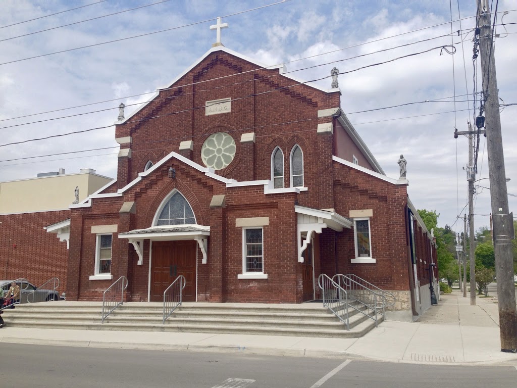 Sacred Heart Church | 98 Alice St, Guelph, ON N1E 2Z8, Canada | Phone: (519) 822-8944
