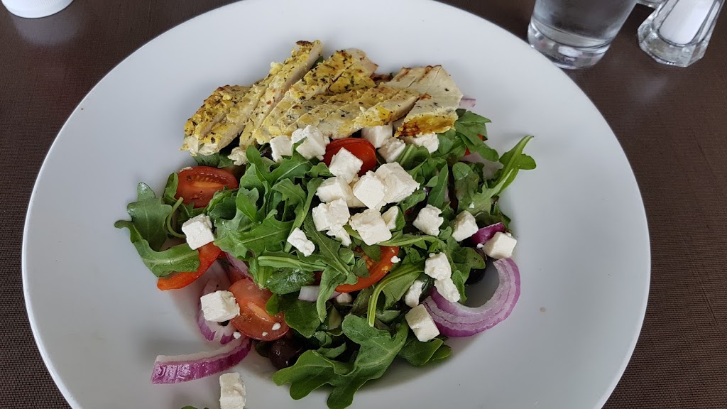 Restaurant La Marina | 260 Avenue de Venise O, Venise-en-Québec, QC J0J 2K0, Canada | Phone: (450) 244-5560