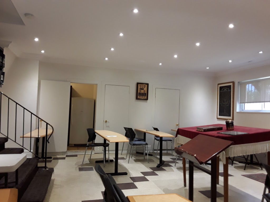 Chouva Israel | 5750 Avenue Parkhaven, Côte Saint-Luc, QC H4W 1X7, Canada | Phone: (514) 488-1632